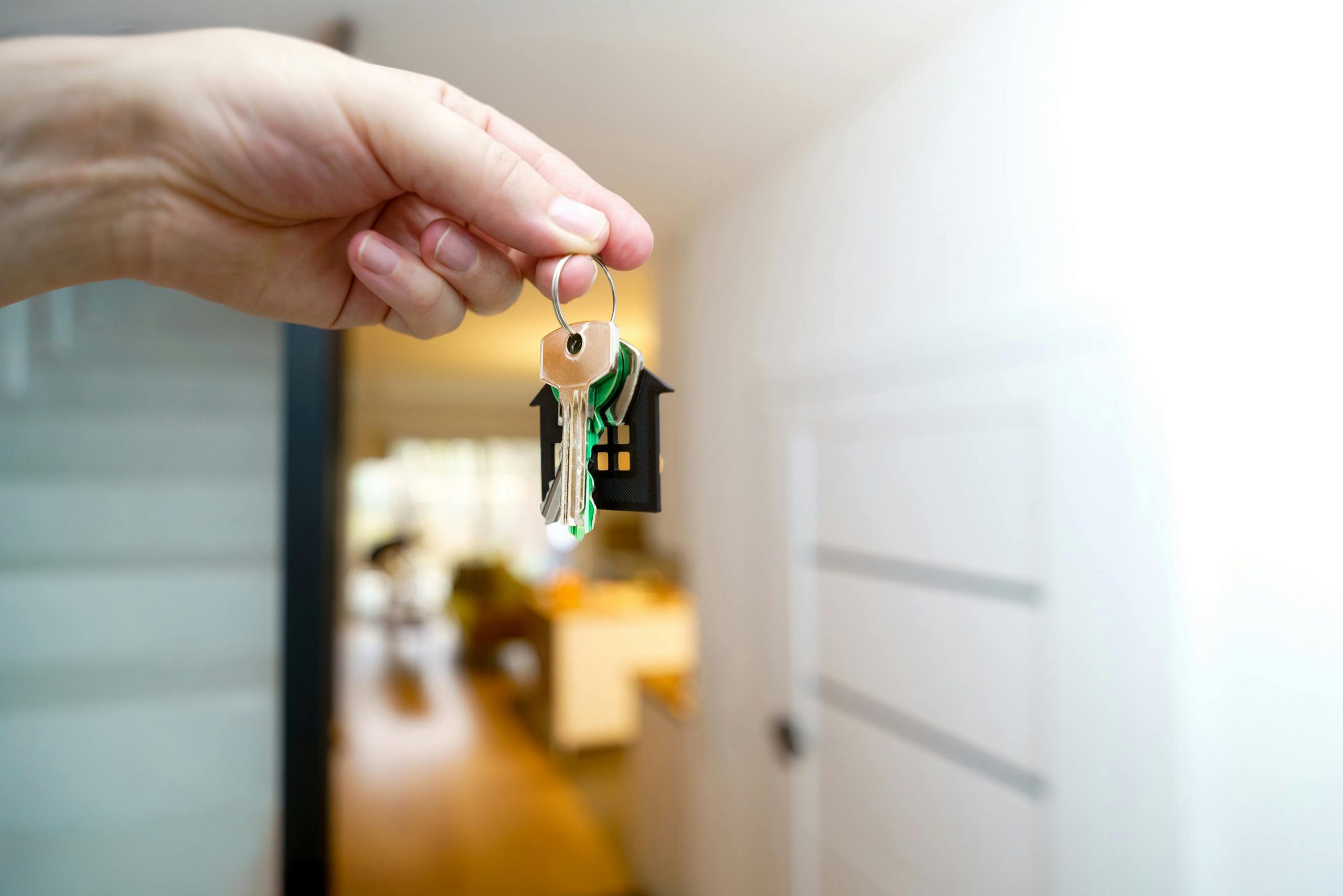 Can You Use 401k to Buy a House? Pros, Cons, and Better Ways to Fund Your Home